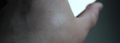 Моно тени Clarins - Clarins Ombre Mineral Eyeshadow Smoothing & Long-Lasting в оттенке №01 White Sparkle