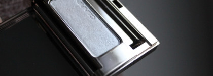 Моно тени Clarins - Clarins Ombre Mineral Eyeshadow Smoothing & Long-Lasting в оттенке №01 White Sparkle