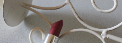 Avon True Colour lipstick Toasted rose