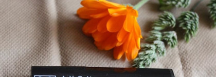 Avon True colour lipstick Latte