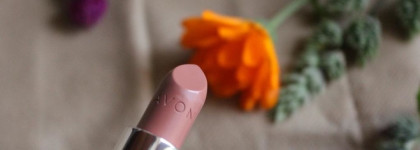Avon True colour lipstick Latte