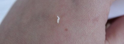 Gourmandise Насыщенный бальзам для губ на основе масел миндаля, жожоба и манго