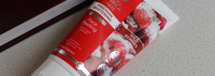 Natura Siberica White Siberian Whitening & Wild Berries Ночная маска и пилинг для лица