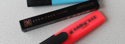 Avon True colour Glimmerstick Lip Liner Прозрачный карандаш для губ в оттенке Clear