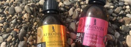 Afrodita cosmetics Massage Oil with macadamia oil Strawberry Kiss и Afrodita cosmetics Massage Oil with jojoba oil Relax
