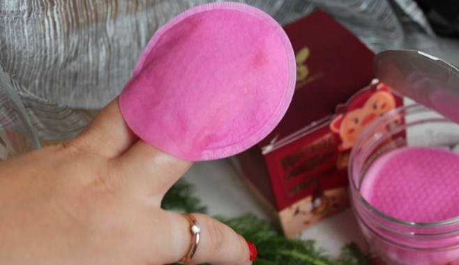 Elizavecca Milky Piggy Hell-Pore Perfect Wine Sparkling Peeling Pad