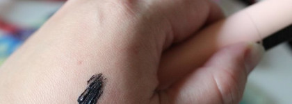 Maybelline Total Temptation Тушь для ресниц в черном оттенке