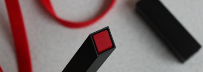 YSL Rouge Pur Couture The Slim Leather-Matte Lipstick в оттенке №21 Rouge Paradoxe