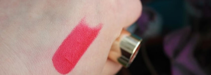 Матовая красная помада Clarins Joli Rouge Velvet 742V