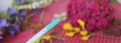 Clarins Lip Comfort Oil №06 Mint Герой моего лета