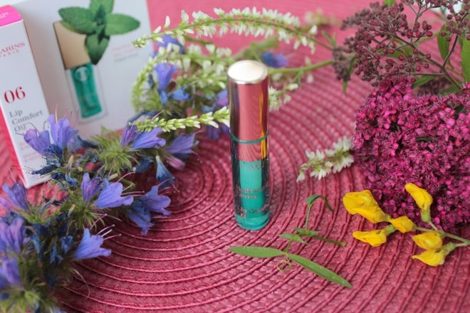 Clarins Lip Comfort Oil №06 Mint Герой моего лета