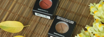 Тени MAC серии Powder Kiss Soft Matte Eye Shadow в оттенках осени So Haute Right Now и What Clout!