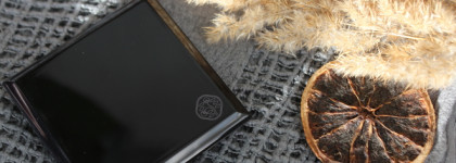 Shiseido Luminizing Satin Eye Color Trio в оттенках OR316 Floracouture и YE406 Tropic