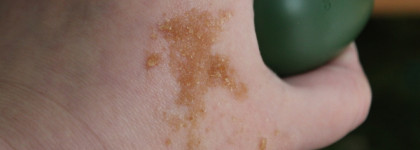 Скраб для губ SkinFood Avocado&Sugar Lip Scrub