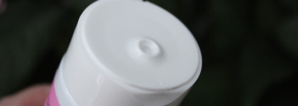 Garnier и Frelia - обзор-сравнение наибюджетнейших демакияжных средств