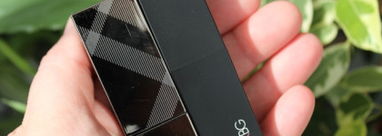 Чёрный бальзам для губ RBG Russian Beauty Guru Чёрная Москва в оттенке №01 Прозрачный