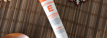 Librederm Vitamin Care Витамин Е Крем-антиоксидант для нежной кожи вокруг глаз