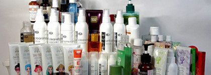 Уход лета и пустые банки уходовой косметики