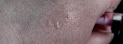 Yllozure Блеск-масло для губ сверкающий уход в оттенке 2