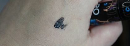 Vivienne Sabo Grotesque Volume and Definition Mascara 01 Black