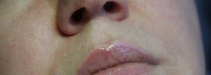 Vivienne Sabo Dessert Lip Oil 04 Meringue Масло для губ