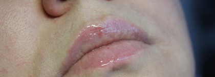 Vivienne Sabo Dessert Lip Oil 04 Meringue Масло для губ