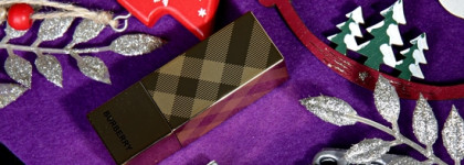 Burberry Kisses 109 Military Red Satin Lip Colour, Hydrating & Long-Lasting