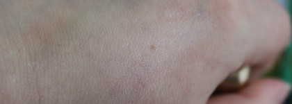 Vivienne Sabo Помада-бальзам для губ Balm Fantaisie 01 Intrigue