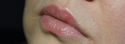 Vivienne Sabo Помада-бальзам для губ Balm Fantaisie 01 Intrigue