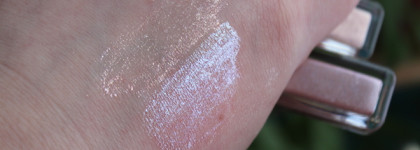 Vivienne Sabo Artiste 24/7 в оттенках 01 Argent Brilliant и 02 Brilliant Dore