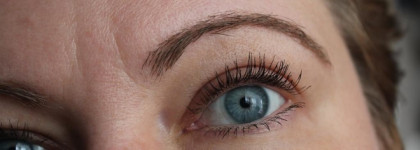 Influence Brow Robot Brow Mascara в оттенке 01 Blonde