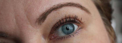 Influence Brow Robot Brow Mascara в оттенке 01 Blonde