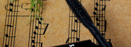 Shik Extra Volume Eyelash mascara - тушь для бархатных черных ресниц