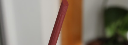 Vivienne Sabo Матовая пудровая помада FrancAfrique в оттенке 01 Voodoo-Do