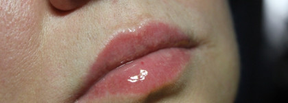 Stellary блеск для губ Sexy Gloss в оттенке 01 Clear Intentions