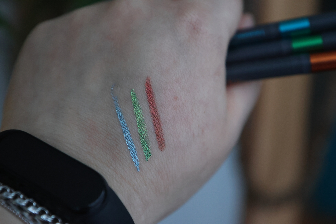 Дневной свет у окна