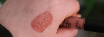 Essence 8h Matte Liquid lipstick 03 Soft Beige