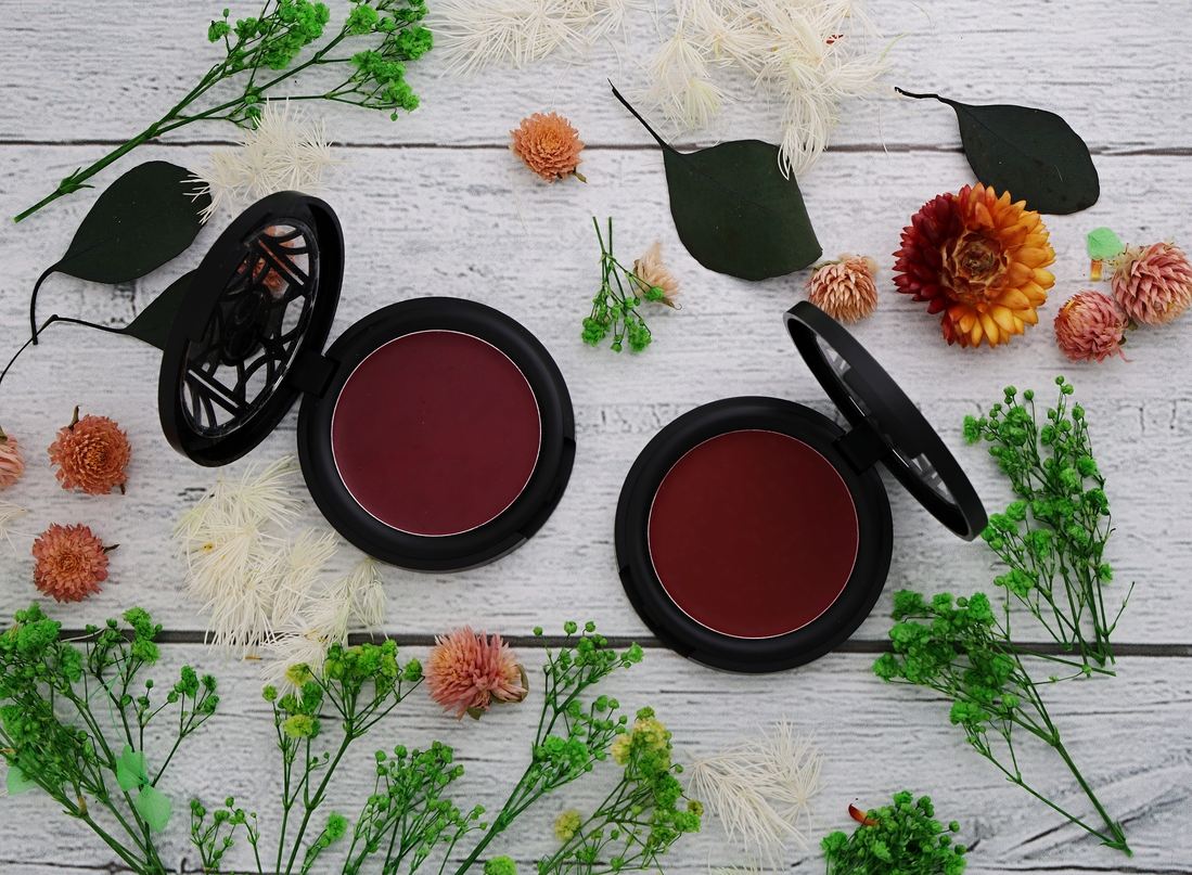 01 Purple Touch, 02 Red Allure