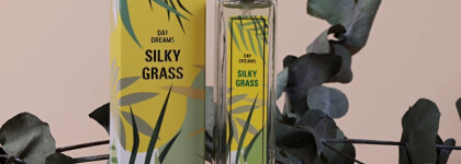 Brocard Day Dreams - Blue Lotus, Crystal Peony, Star Flower, Silky Grass