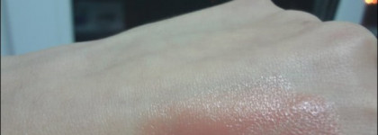 Помада-аутсайдер Essence Lipstick #52 In The Nude