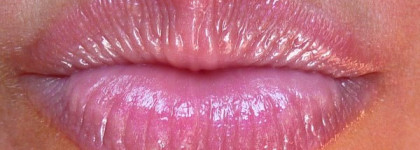 Он для меня один такой! Или Блеск для губ Guerlain KissKiss Gloss №871