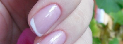 Лак для кончиков ногтей - Essence Tip Painter