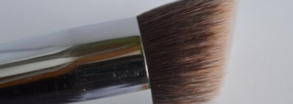 Признание в любви кисти Sigma F88 - Flat Angled Kabuki