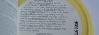 Масло для тела The Body Shop Body Butter Beurre Corporel Moringa и бальзам для губ The Body Shop Born Lippy Passionberry Lip Balm