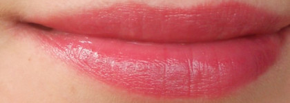 Сезон лето-осень:  Clinique Chubby Stick  Moisturizing Lip  Colour Balm №07 super strawberry интенсивно-увлажняющий бальзам для губ