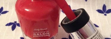 Красная роза -эмблема любви