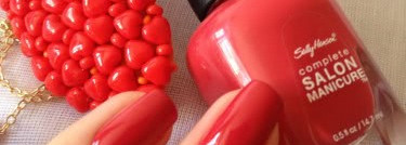 Красная роза -эмблема любви