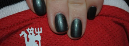 Chanel Le Vernis 513 Black Pearl