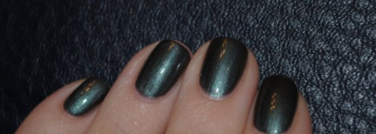 Chanel Le Vernis 513 Black Pearl