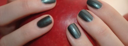 Chanel Le Vernis 513 Black Pearl